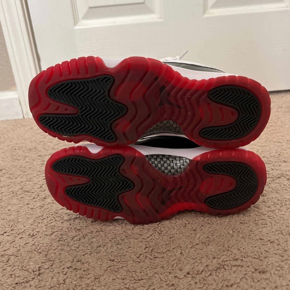 Air Jordan 11 Retro Low GS 'Concord-Bred' - Picture 5 of 9